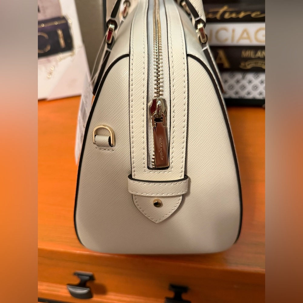 Kate Spade Madison Large Duffle Crossbody NWT - Picture 5 of 11